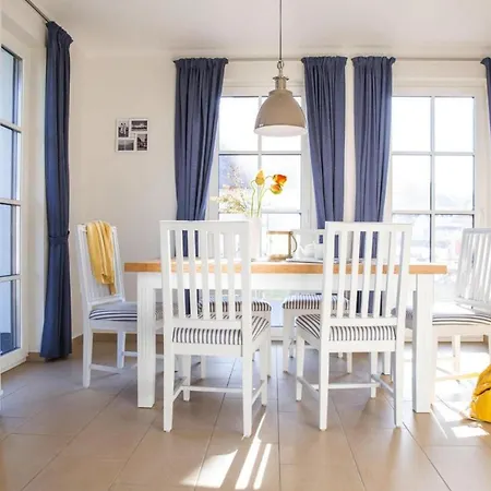 Luxushaus Bodstedt Mit Lagunenschwimmen * Fuhlendorf (Mecklenburg-Vorpommern)