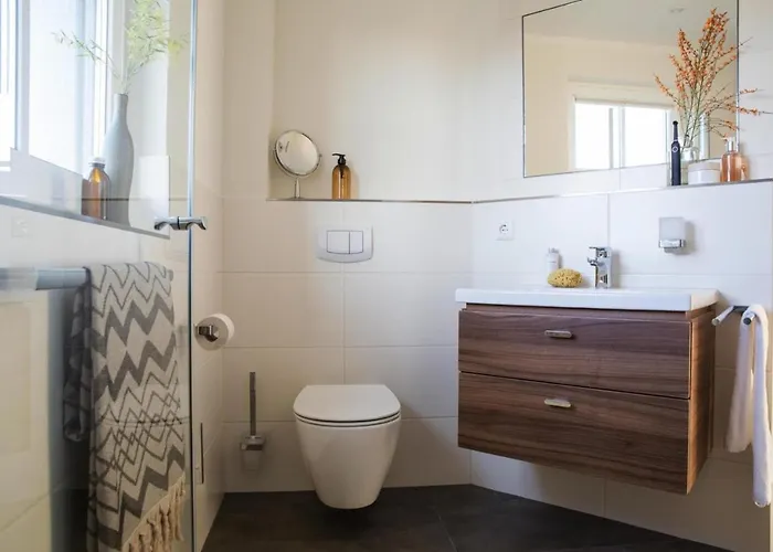 Luxushaus Bodstedt Mit Lagunenschwimmen * Fuhlendorf (Mecklenburg-Vorpommern)